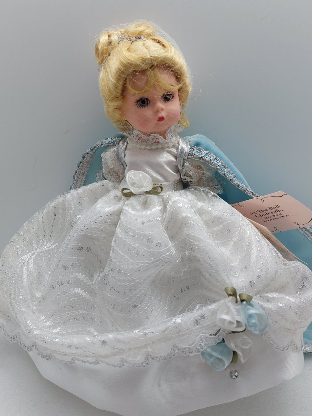 Madame Alexander Cinderella At the Ball 2001 Doll Alexander Doll Co.